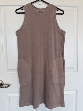 Old Navy Sun washed light brown dress sleeveless pockets simple basic summer